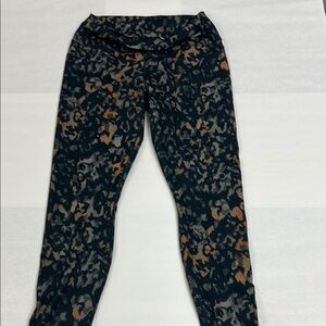 Leopard Print Leggings Fabletics Powerhold Large